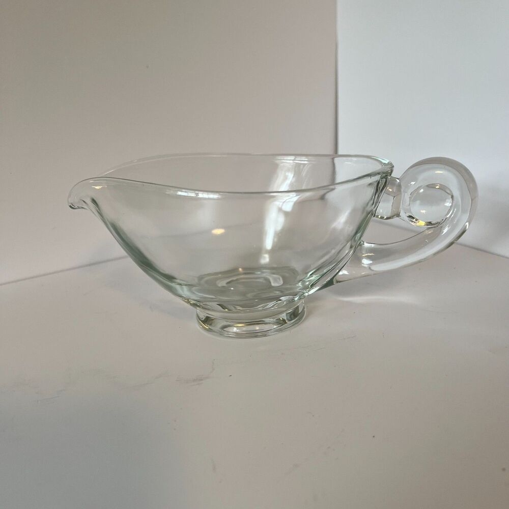 Indiana Glass Company Tiara Gravy Boat in Clear